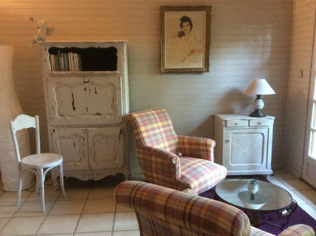 Domaine De Hongrie Hotel Nogaro Esterno foto